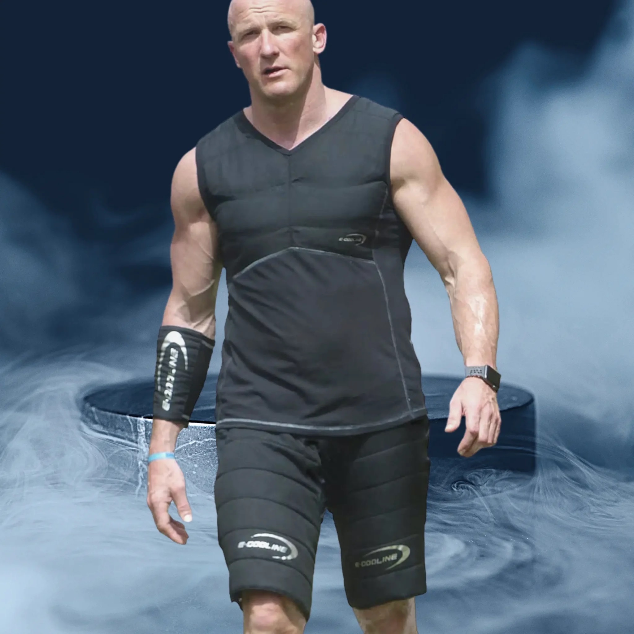 Powercool-SX3-Alexander-Meyer-mit-kuehlende-Pants-und-Kuehlshirt-2500×2500px-2048x2048